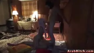 فرج القاهرة العاملة في جماع جماعي قانوني