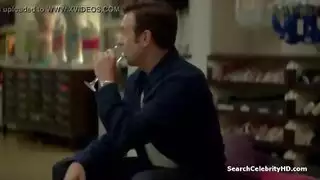 جيل كاسيدي في مشهد قاسي: تُلعق من كسها إلى ثدييها من فحل