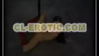 فتى القاع لا يقاوم قضيب صديقه الصلب