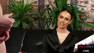 سيطرة ساسكيا بالحرير والكعب: بورنو سيادة إناث قاسي مع شاب خاضع