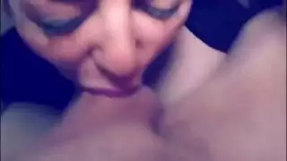 وجهة النظر: نيك كس و فم فتاة خليجية ضيقة